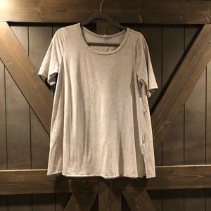 Easel oversized tee
